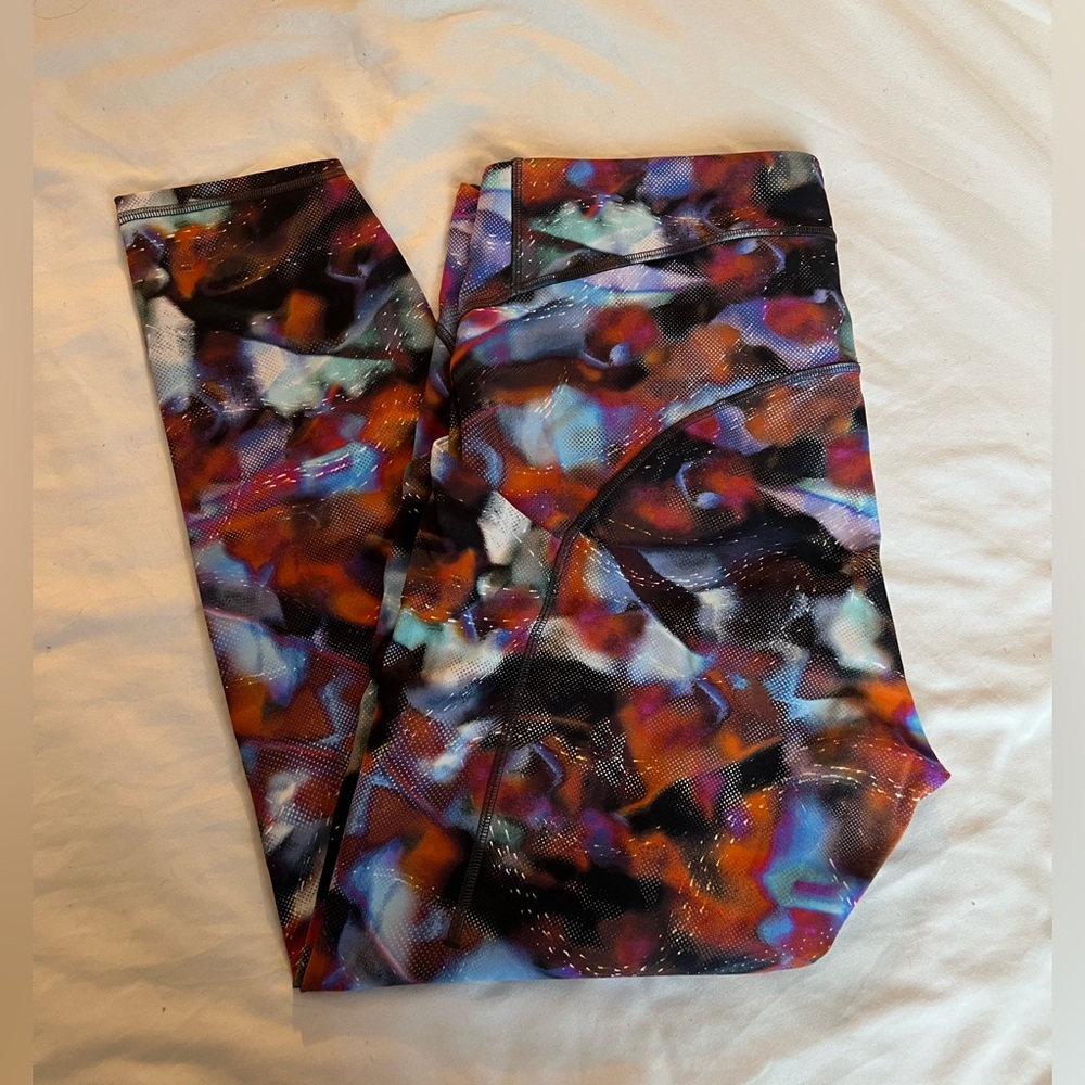 Lululemon Hyper drift multi